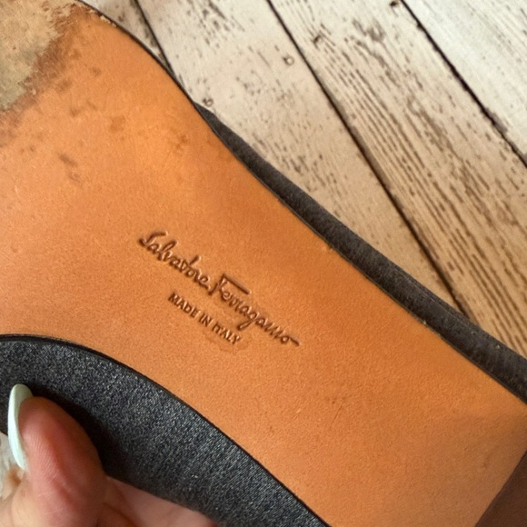 Salvatore Ferragamo Gray Heels with Sophisticated Design size 9 - Picture 7 of 9